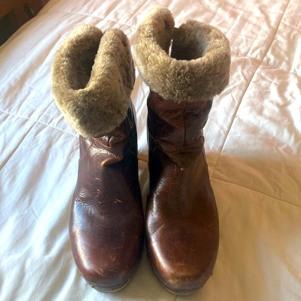 Ugg size 10 leather boots
